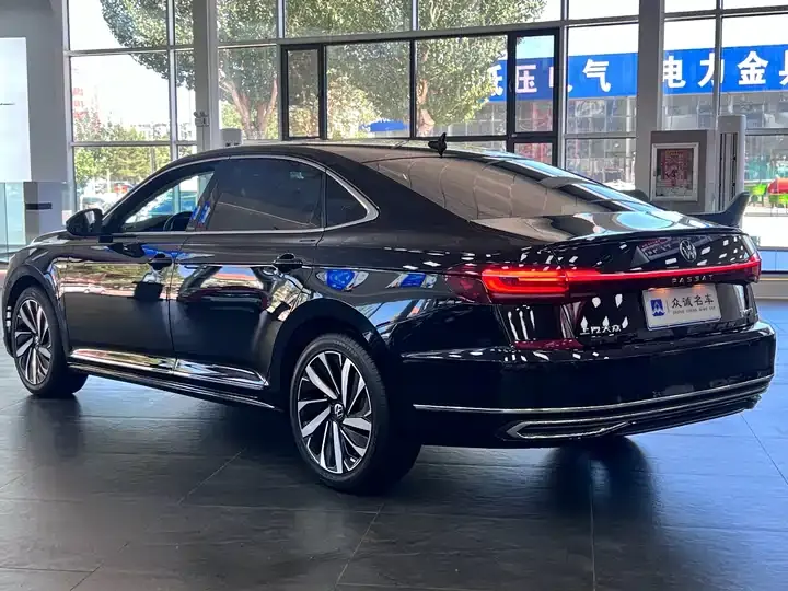 Passat 2022 330TSI Elite Edition 9