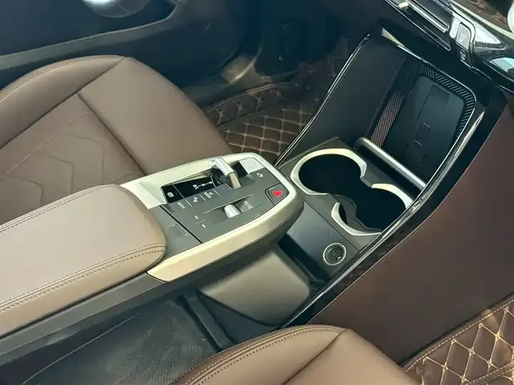 BMW X1 2025 sDrive25Li X Design Set 11