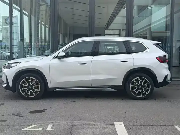 BMW X1 2025 sDrive25Li X Design Set 2