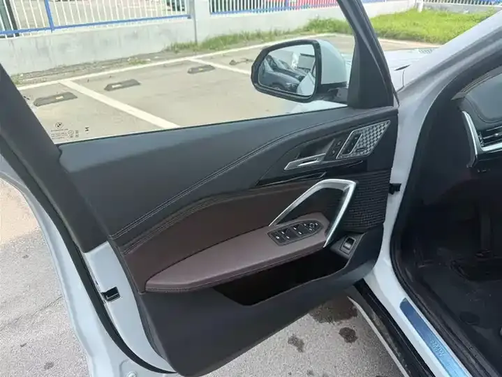 BMW X1 2025 sDrive25Li X Design Set 9