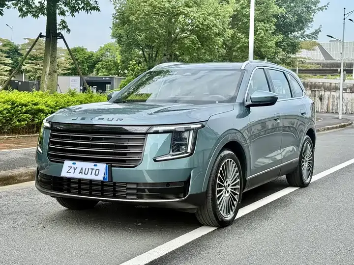 Open image lightbox: Jetour X70L 2026 2.0TD automatic flagship 7 seats