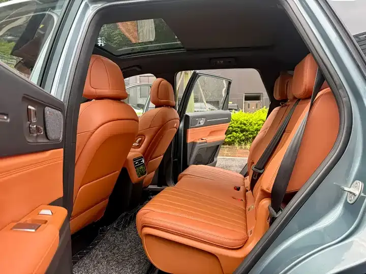 Jetour X70L 2026 2.0TD automatic flagship 7 seats 8
