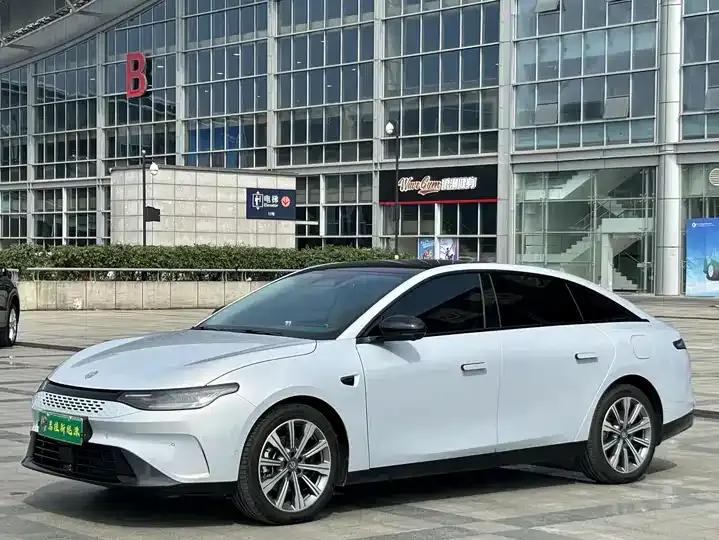Открыть галерею: Leapmotor C01 2024 extended 316 exclusive edition