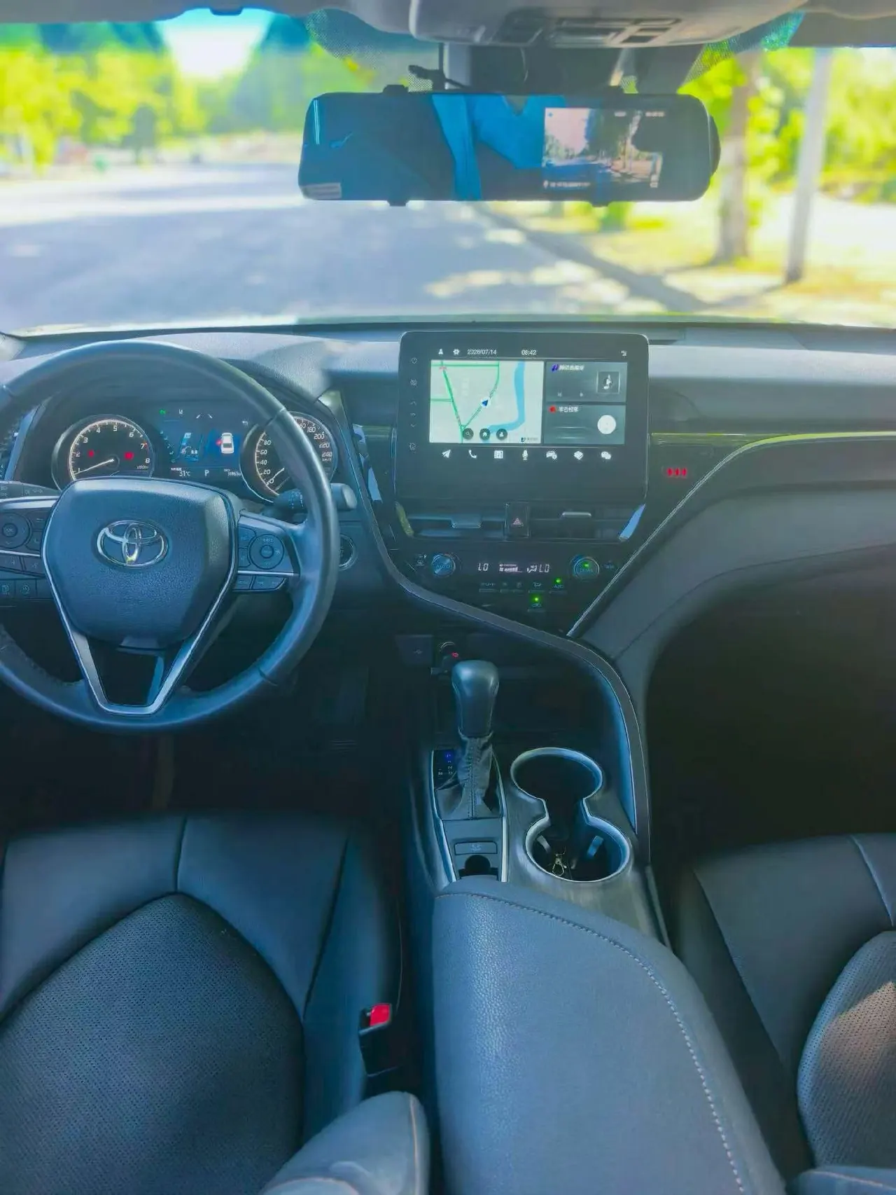 Toyota 2022 Camry 2.0GVP Stepless Leading Edition Automatic Gear 3