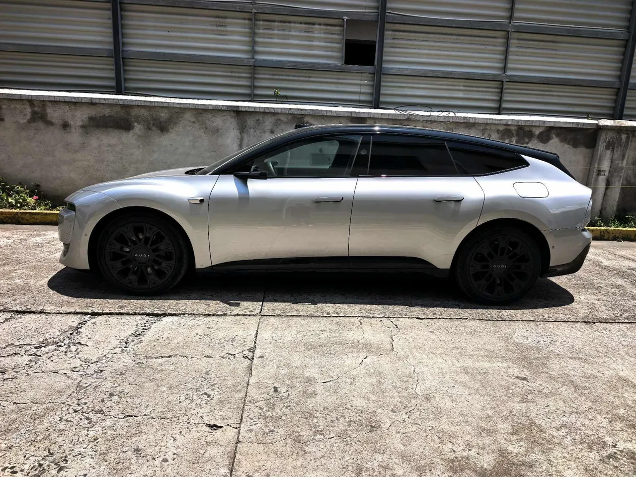 AUDI 2026 E5 Sportback Pioneer Plus Automatic 3