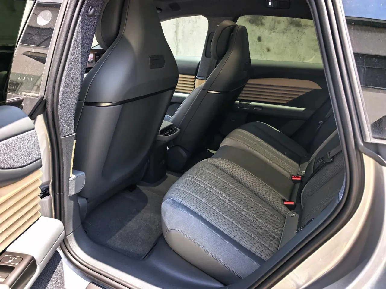 AUDI 2026 E5 Sportback Pioneer Plus Automatic 7