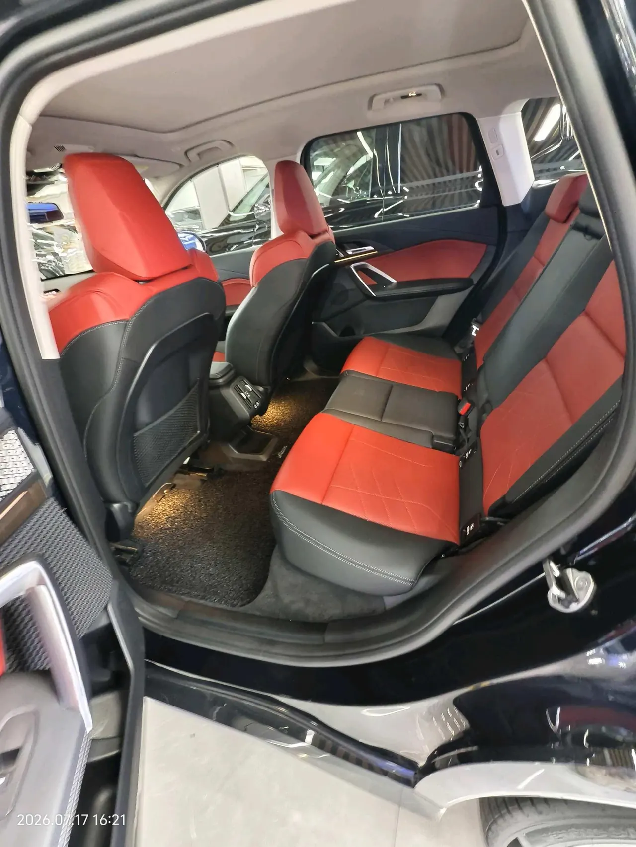 BMW 2023 iX1 xDrive30L xDrive30L X design set automatic gear 4