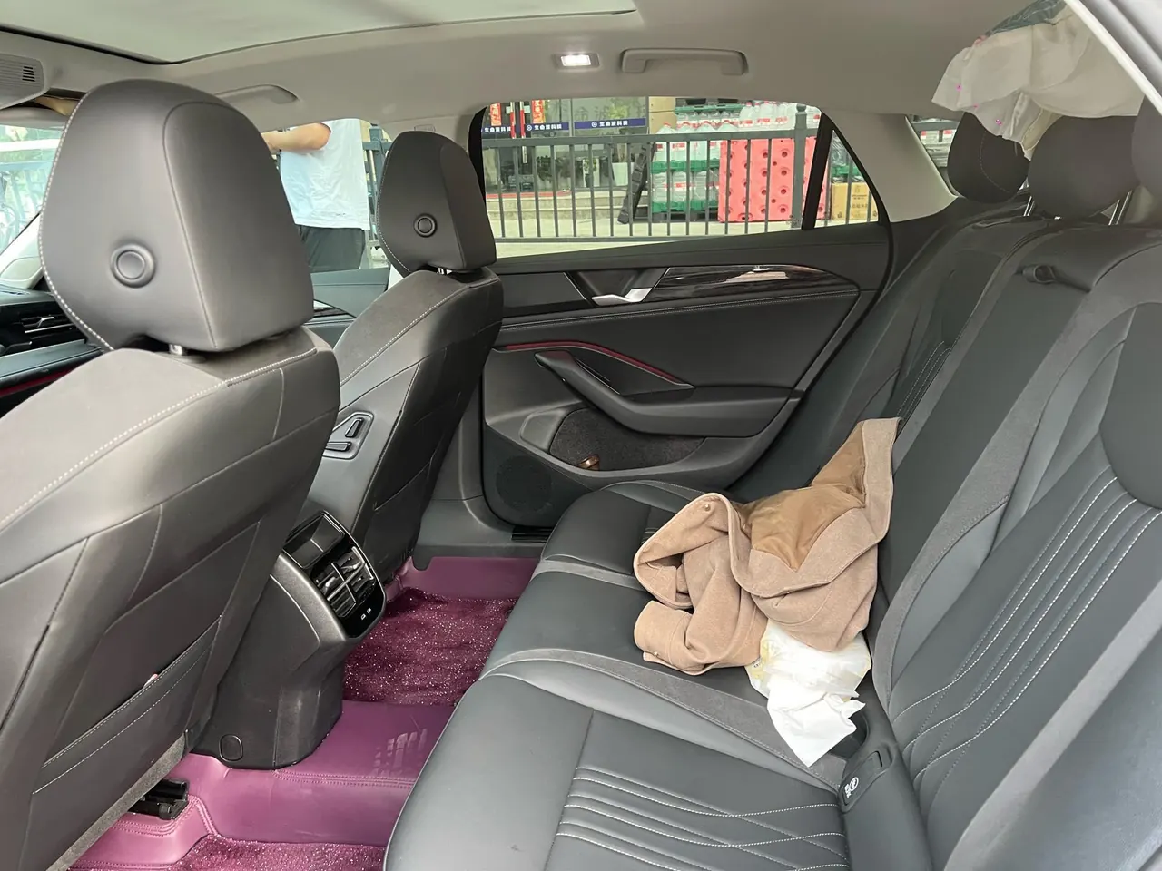 Volkswagen 2024 Magotan 1.5TSI 300TSI Premium Edition Eye Bag Automatic Block 4