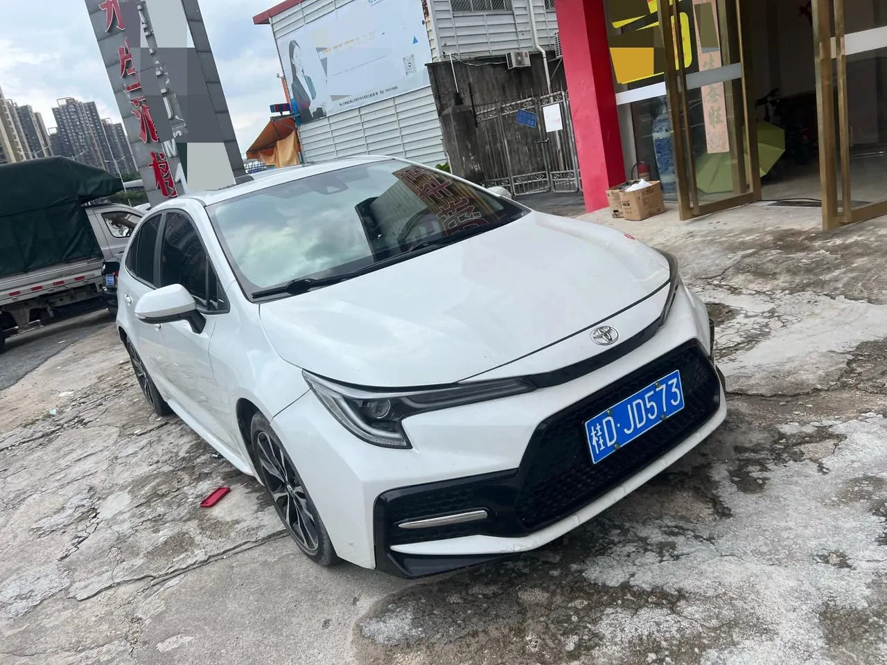 Toyota 2021 Lei Ling 1.2T Stepless 185T Sports Edition Automatic Gear 2