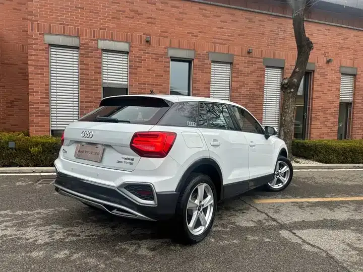 Audi Q2L 2023 35TFSI Fashion Elegant 3