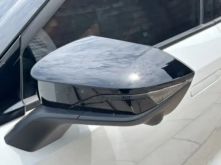 ChangAn UNI-V 2023 1.5T Premium 10