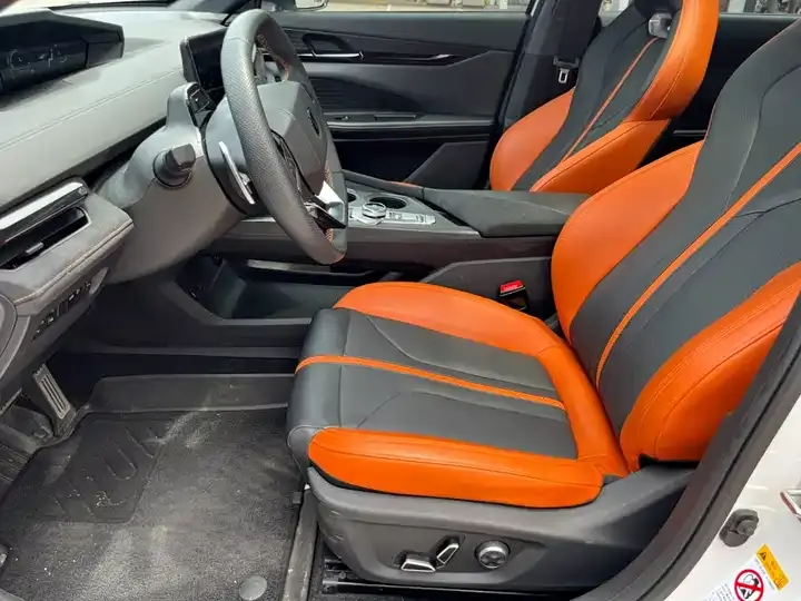 ChangAn UNI-V 2023 1.5T Premium 12