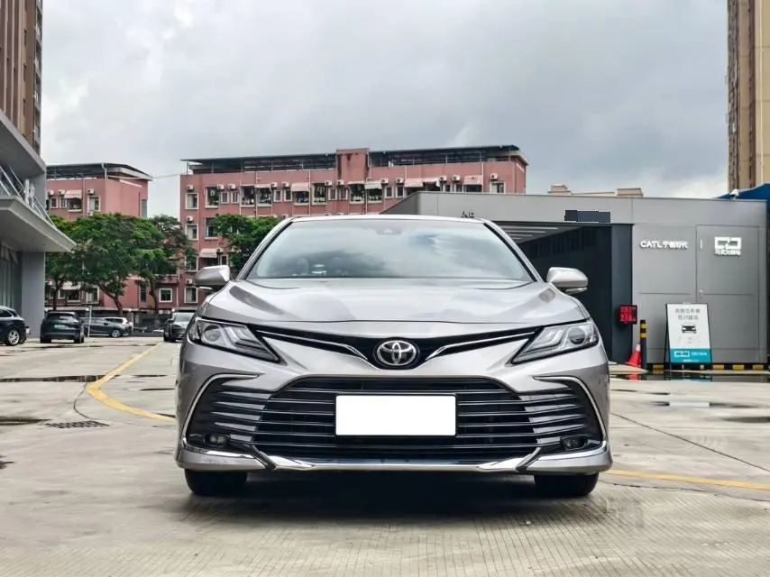 Toyota 2023 Camry 2.0G Stepless Deluxe Edition Automatic Gear 2
