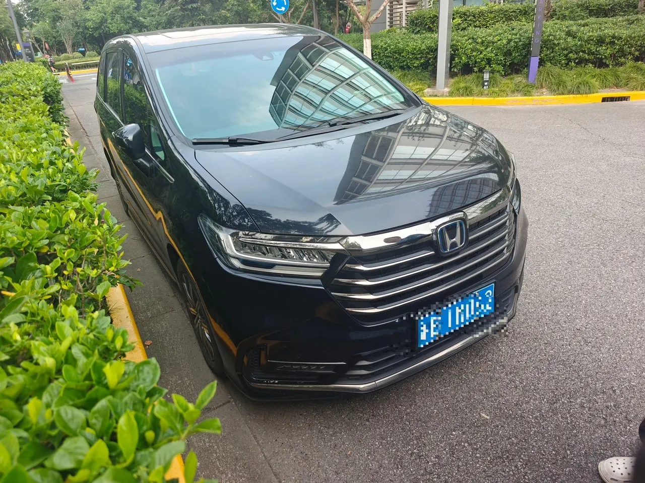 Honda 2022 Odyssey Hybrid 2.0 Stepless Sharp and Leading Edition Automatic Gear 2