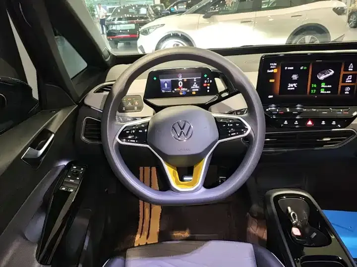 Volkswagen ID. 3 2023 Model Upgraded Pure Smart Edition 11