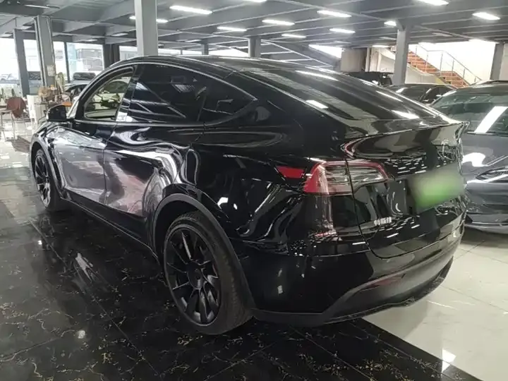 Model Y 2024 long-range all-wheel drive 5