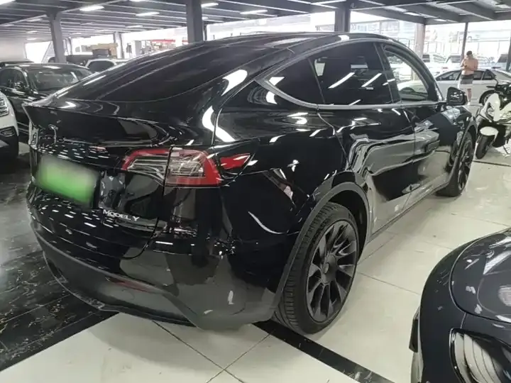 Model Y 2024 long-range all-wheel drive 7