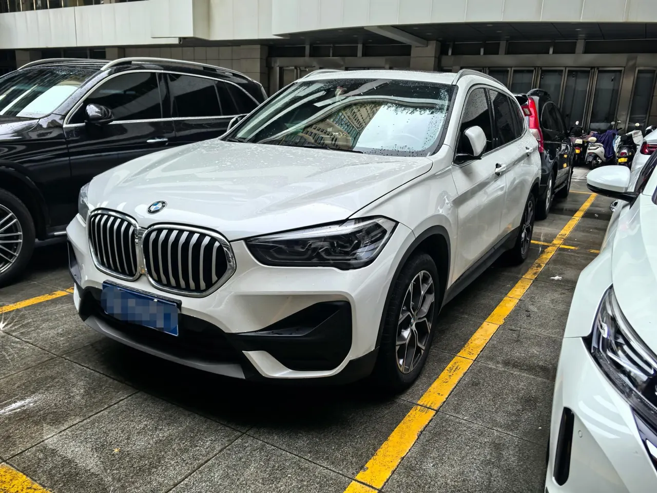 BMW 2022 X1 sDrive25Li 2.0T Leading Automatic Gear - View 1