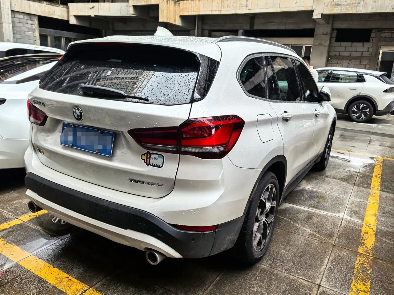 BMW 2022 X1 sDrive25Li 2.0T Leading Automatic Gear 5