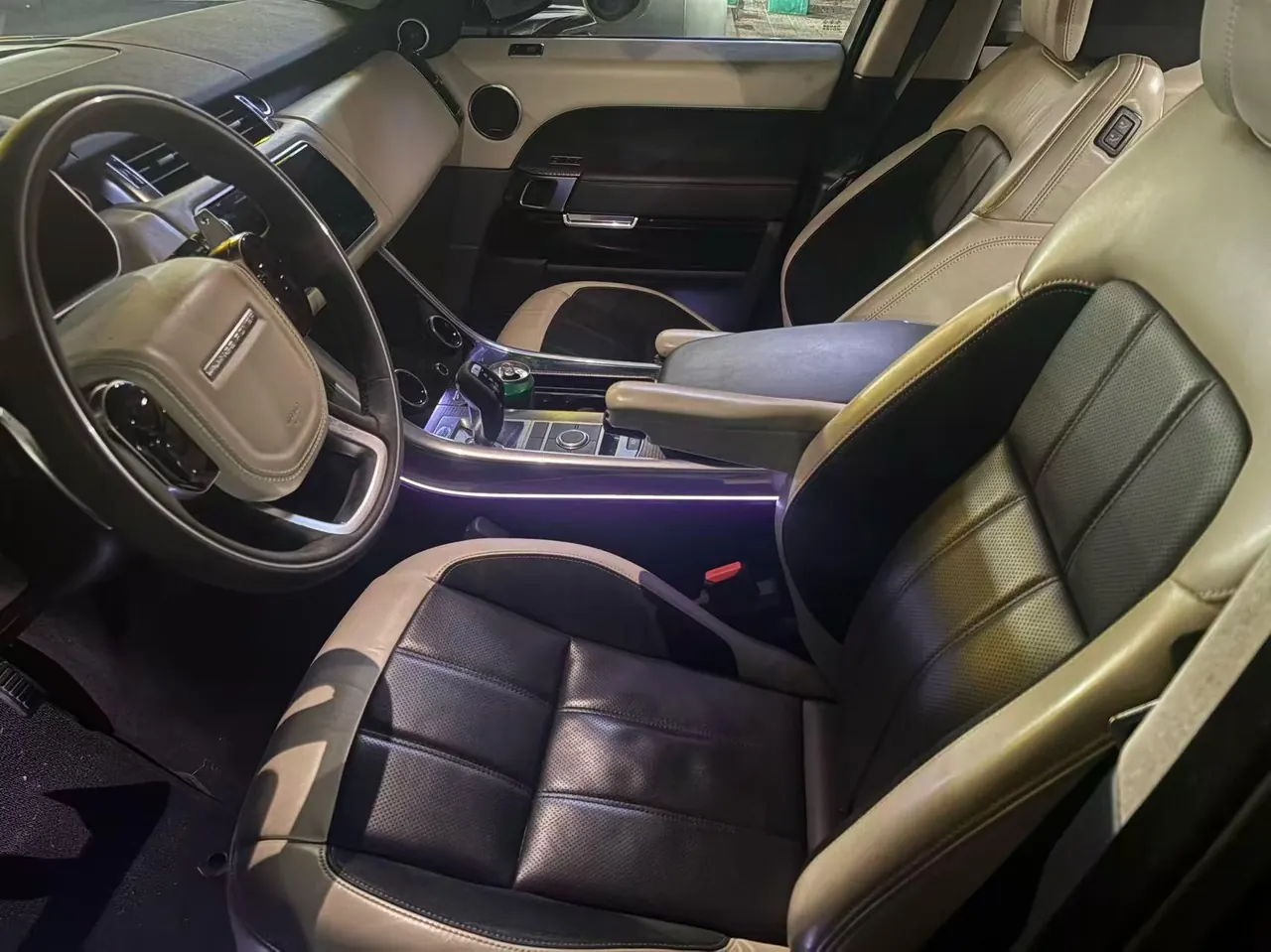 Land Rover Range Rover Sport Edition (Imported) 2022 Range Rover Sport Edition 48V 3.0T L6 Yao Black Edition Automatic Gear 5