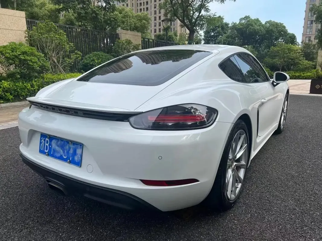 Porsche 718 (Imported) 2022 718 Carman 2.0T Automatic 3