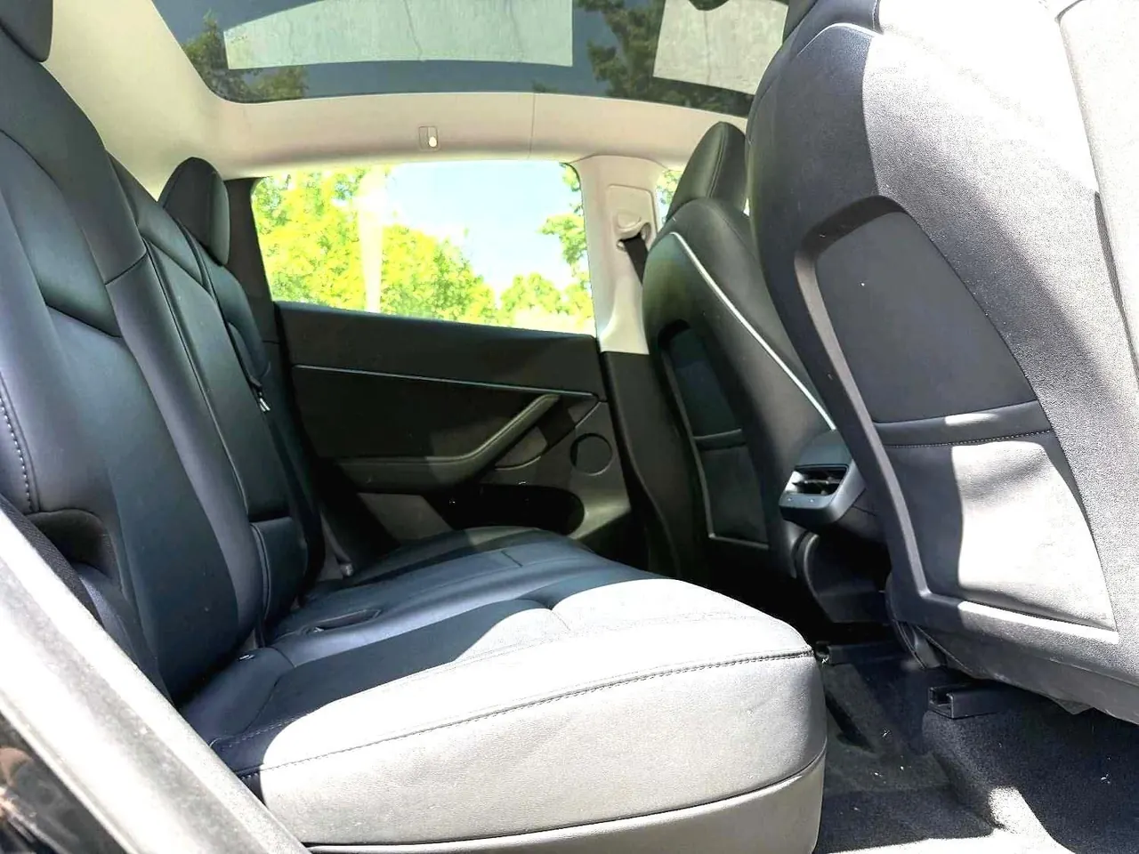 Tesla 2022 Model Y rear-wheel drive version (facelift) automatic gear 12