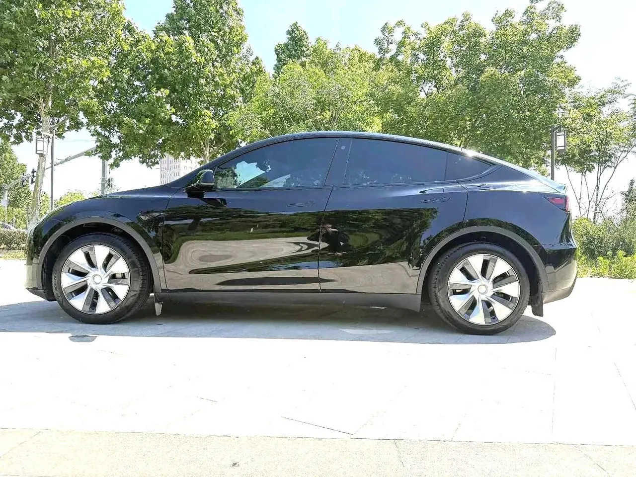 Tesla 2022 Model Y rear-wheel drive version (facelift) automatic gear 5