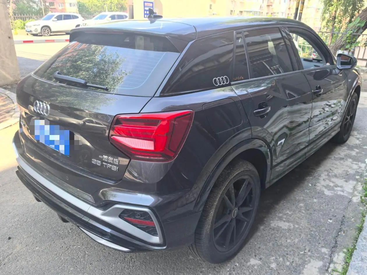 Audi 2022 Q2L 1.4TFSI 35TFSI Aggressive Dynamic Automatic 2