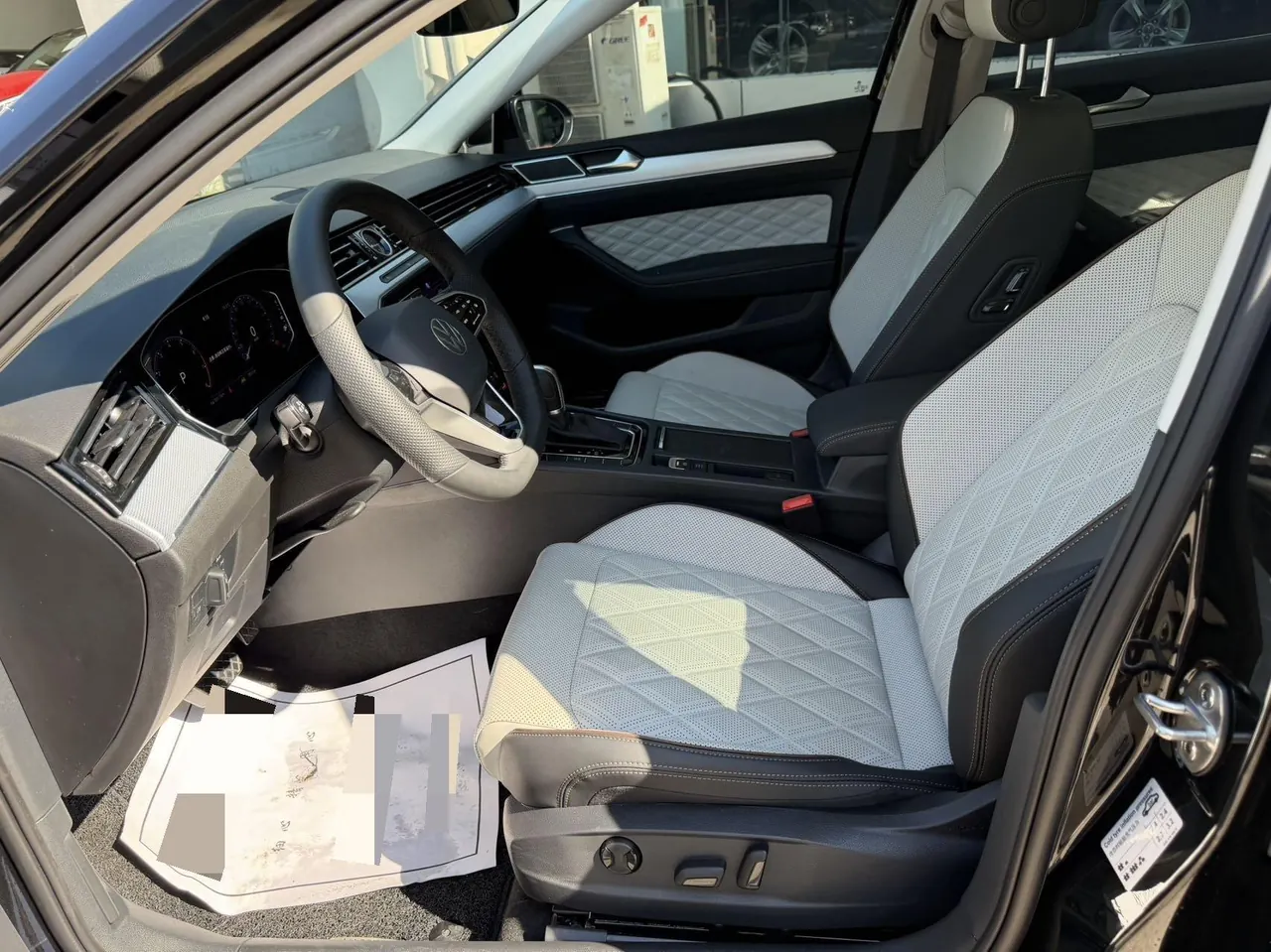 Volkswagen 2025 Magotan 2.0TSI 330TSI 2 million luxury automatic gear 4