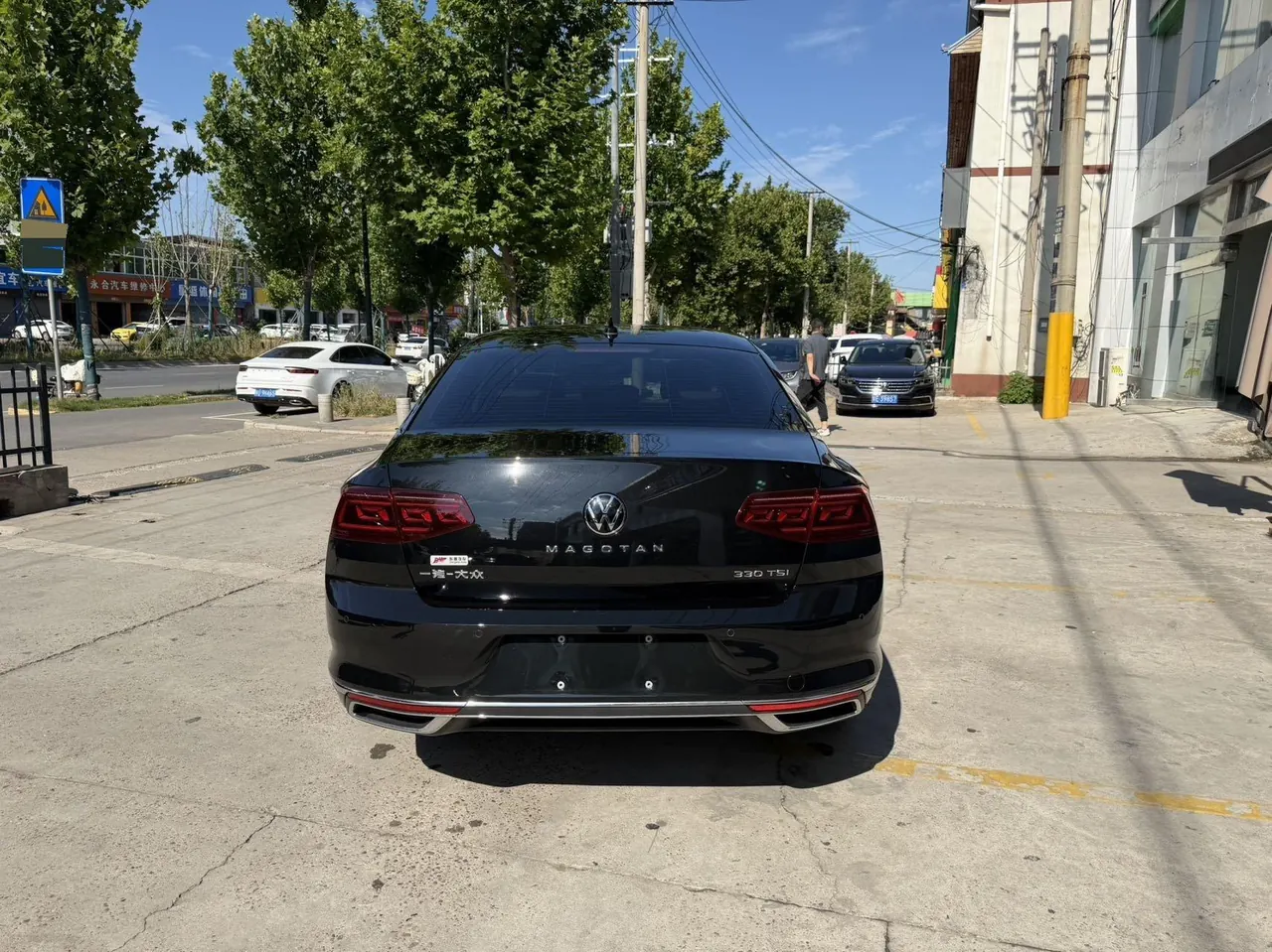 Volkswagen 2025 Magotan 2.0TSI 330TSI 2 million luxury automatic gear 8
