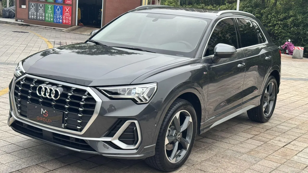 Audi 2022 Q3 1.4TFSI 35TFSI Fashion Dynamic Automatic - View 1