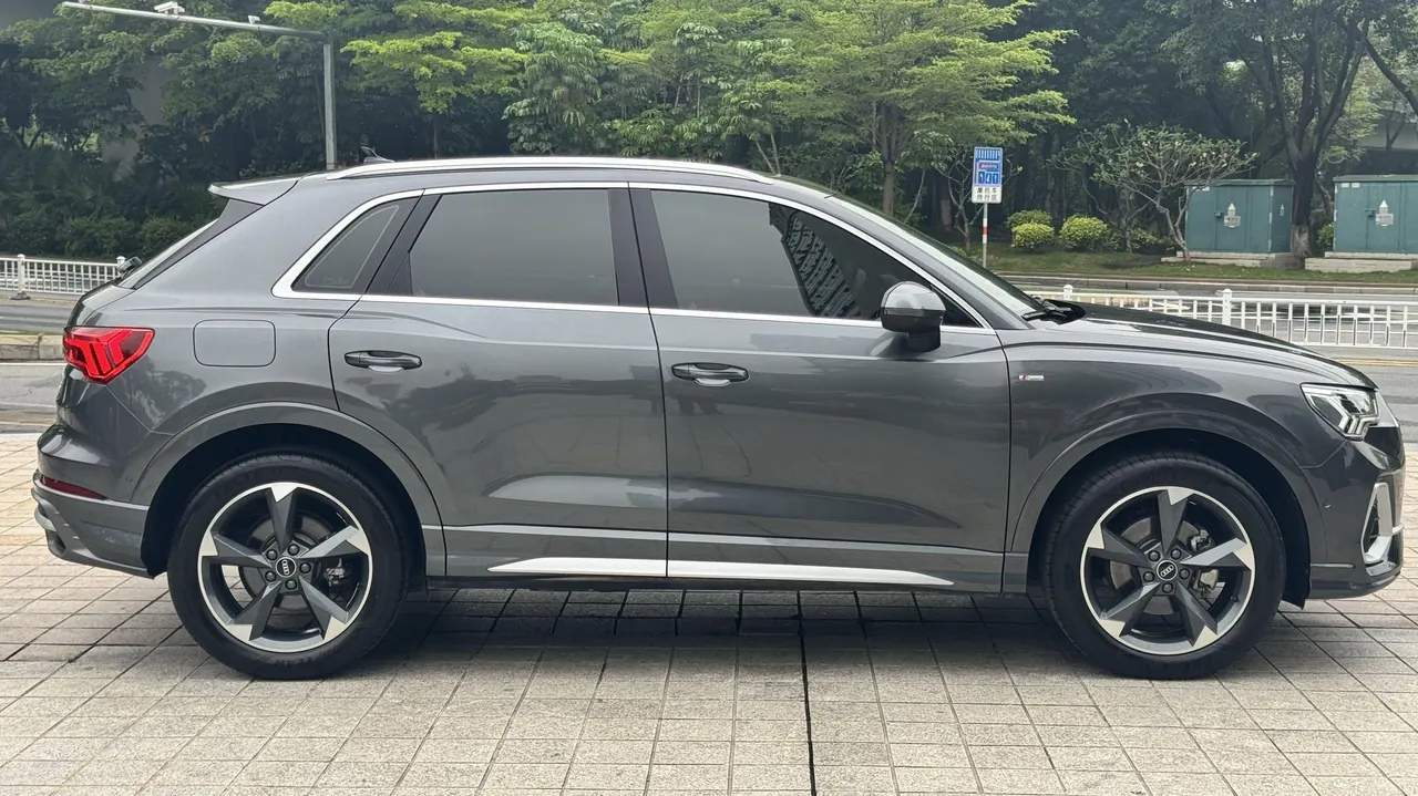 Audi 2022 Q3 1.4TFSI 35TFSI Fashion Dynamic Automatic 8