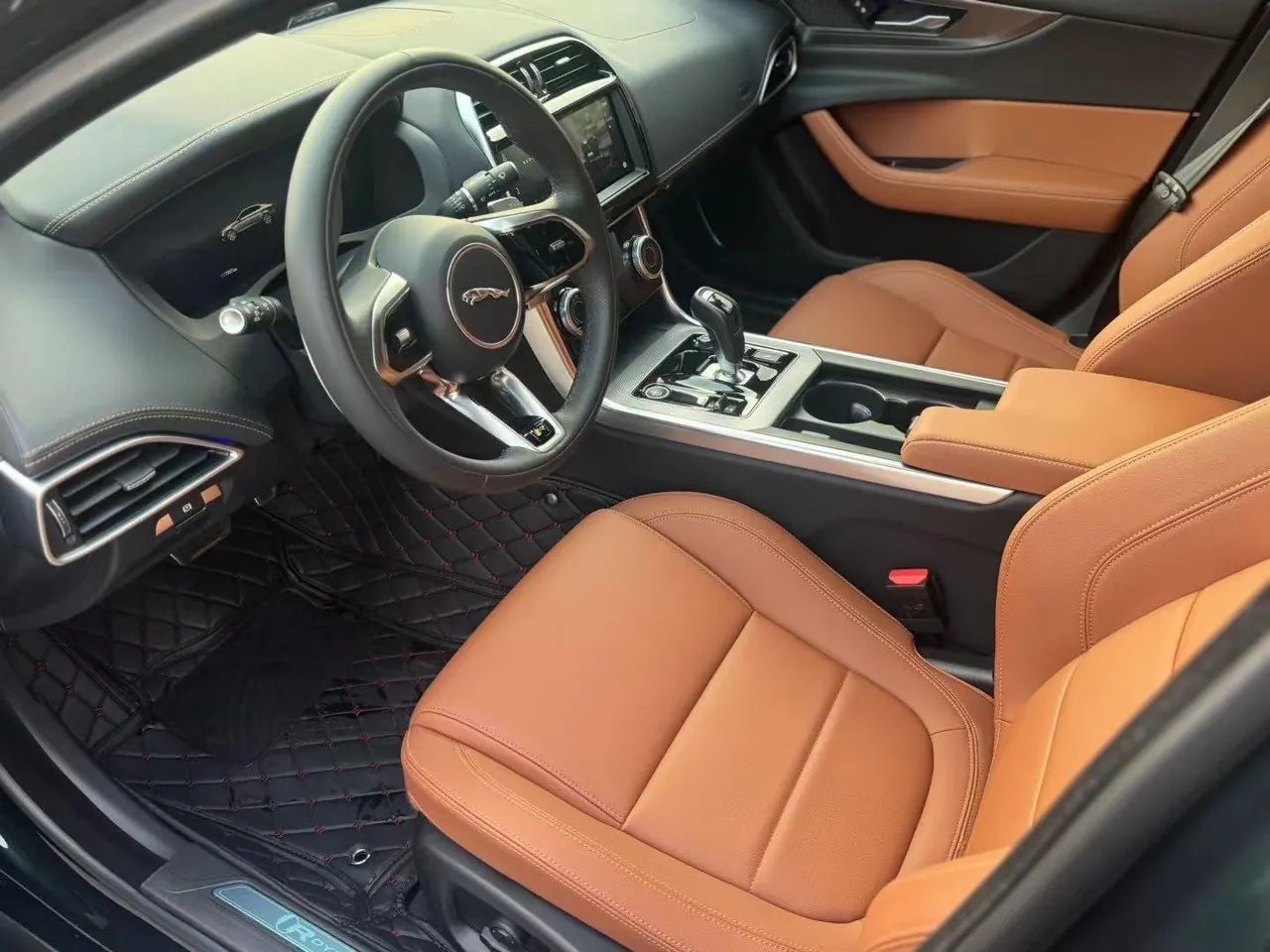 Jaguar 2023 XEL 2.0T 250PS R-DYNAMIC S Enterprising Sports Edition Automatic Gear 3