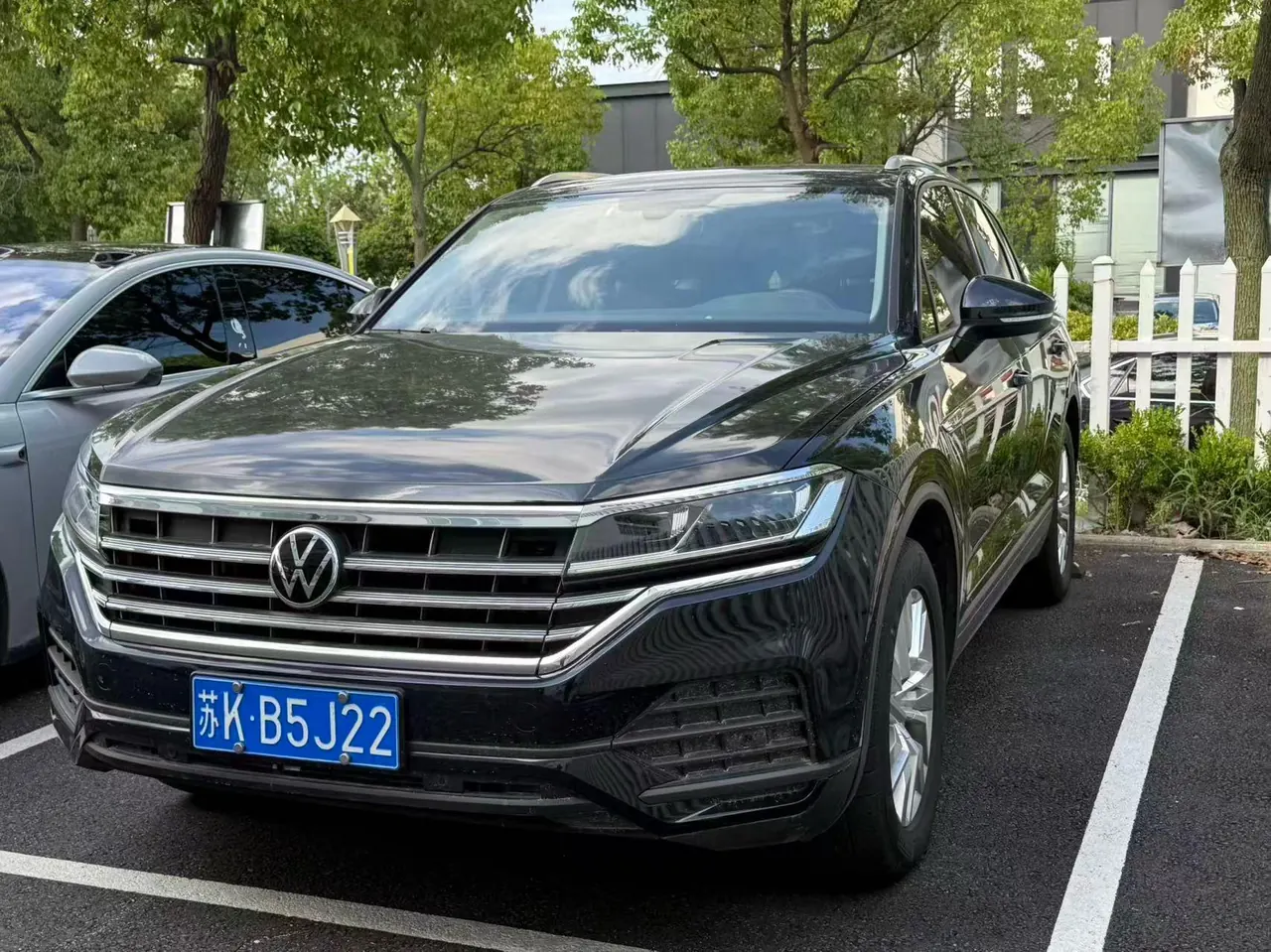 Открыть галерею: Volkswagen Touareg (Imported) 2021 Touareg 2.0TSI Sharp Edition Automatic Gear
