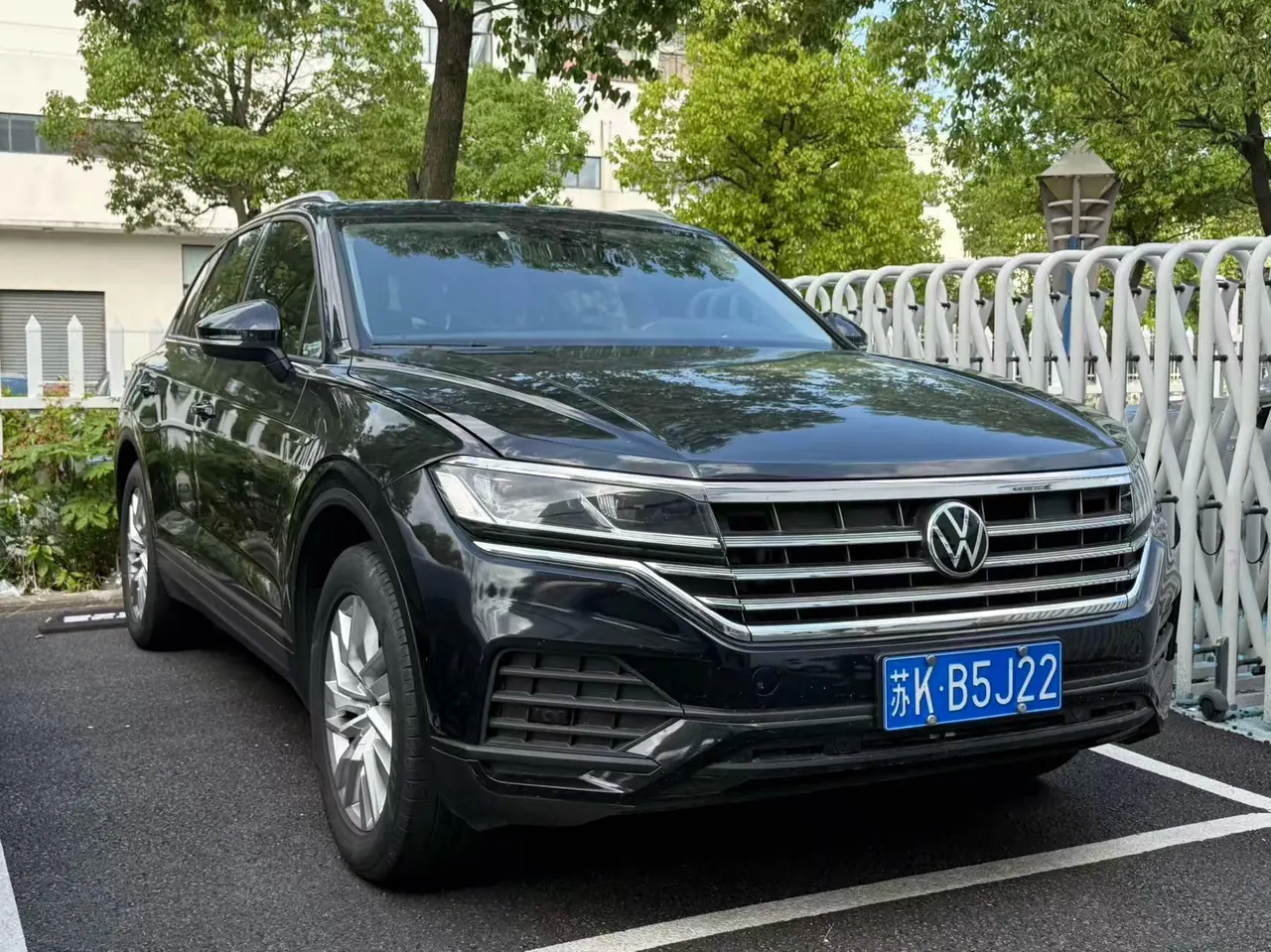 Volkswagen Touareg (Imported) 2021 Touareg 2.0TSI Sharp Edition Automatic Gear 7