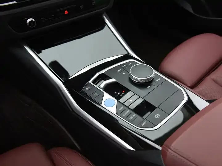 BMW i3 2022 eDrive 35 L 12