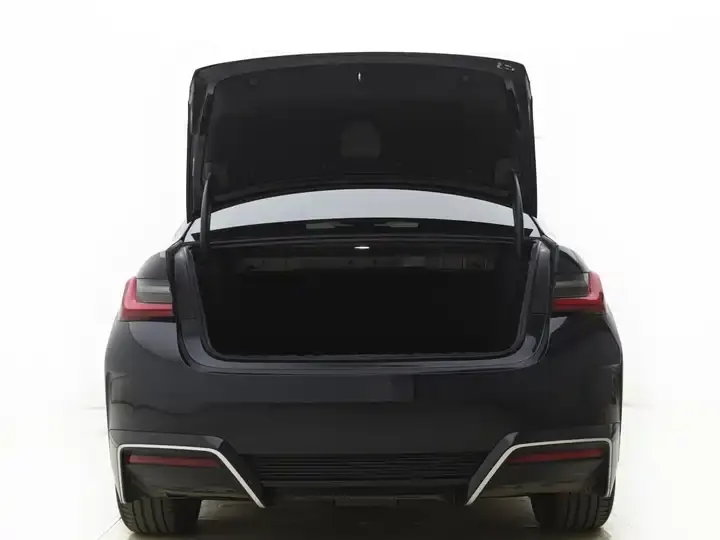 BMW i3 2022 eDrive 35 L 5