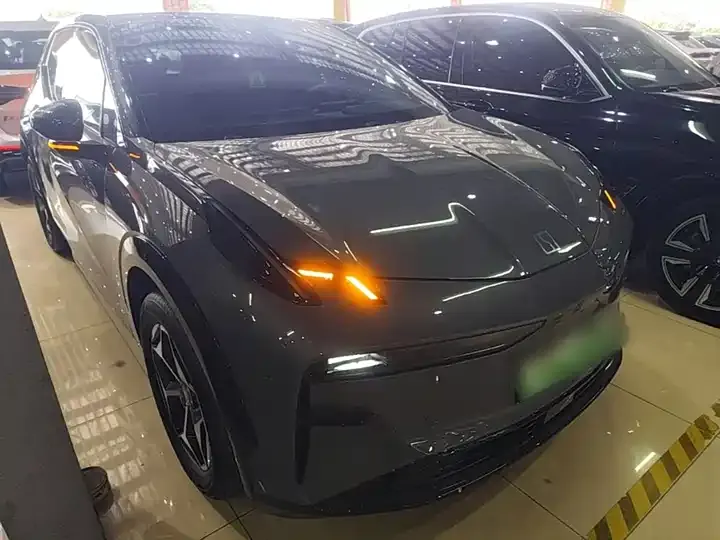 Zeekr X 2024 four-seat rear drive version 4