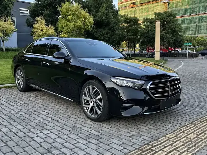 Mercedes Benz E-Class 2025 E 300 L Fashion 3