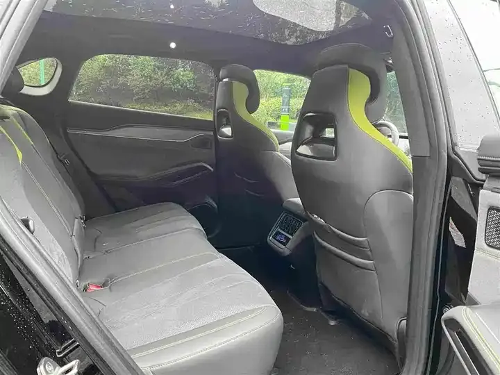 Song L EV 2025 intelligent driving version 602km laser Radar four-wheel drive 6