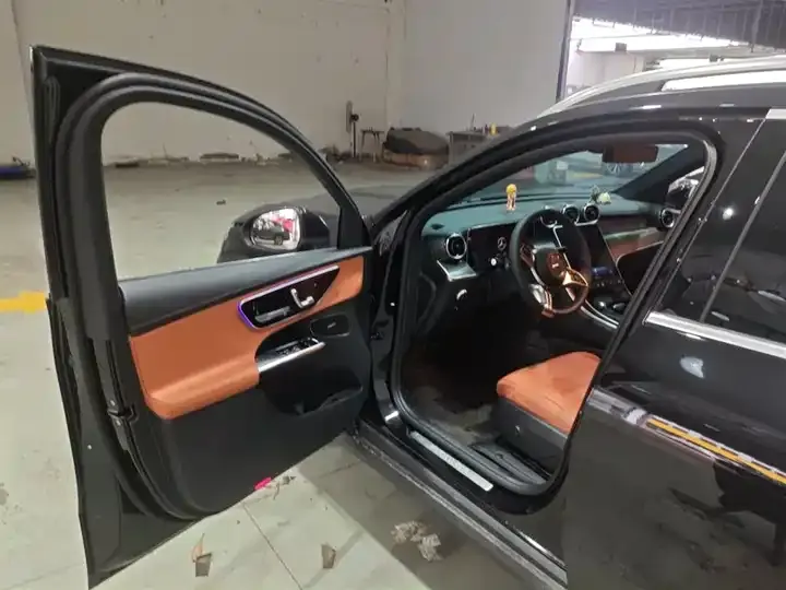 Mercedes Benz GLC 2026 GLC 260 L 4MATIC Luxury 8