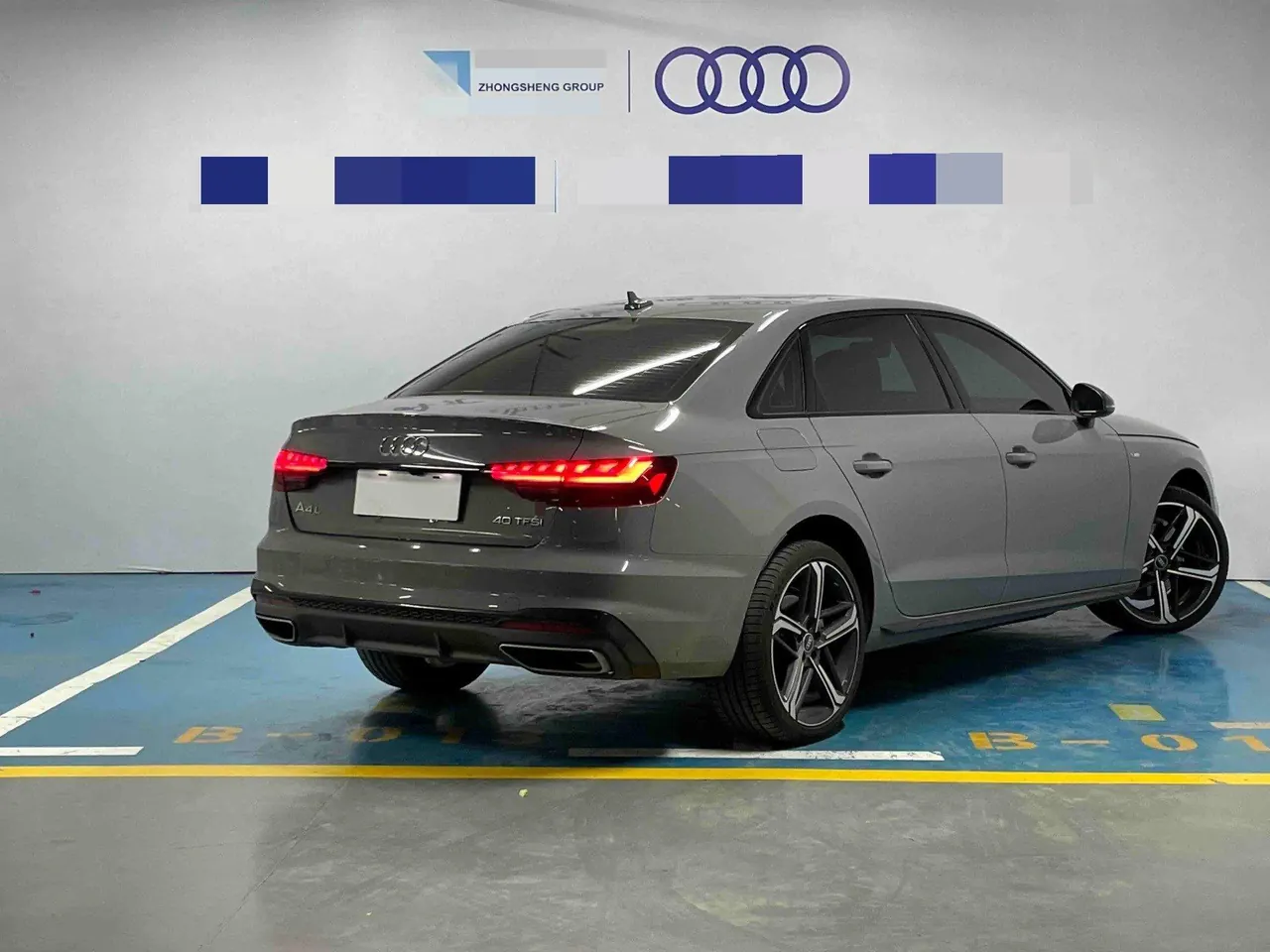 Audi 2025 A4L 2.0TFSI 40TFSI 2 million‑vehicle celebration edition, luxury sporty model, automatic transmission 4