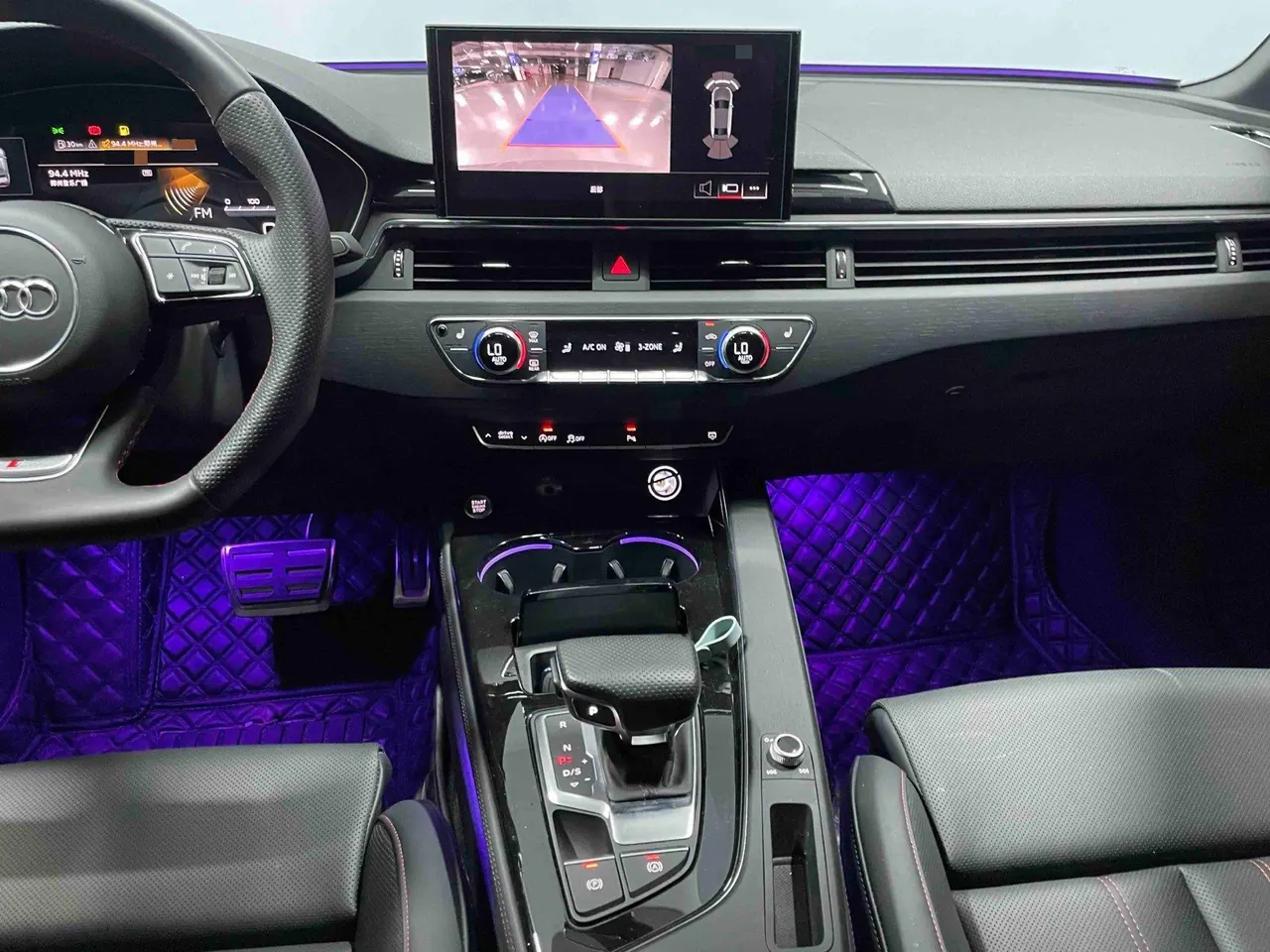 Audi 2025 A4L 2.0TFSI 40TFSI 2 million‑vehicle celebration edition, luxury sporty model, automatic transmission 6