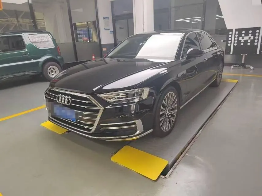 打开图片灯箱:Audi A8L (Imported) 2021 A8L 48V 3.0TFSI 55TFSI Quattro Luxury Automatic Gear