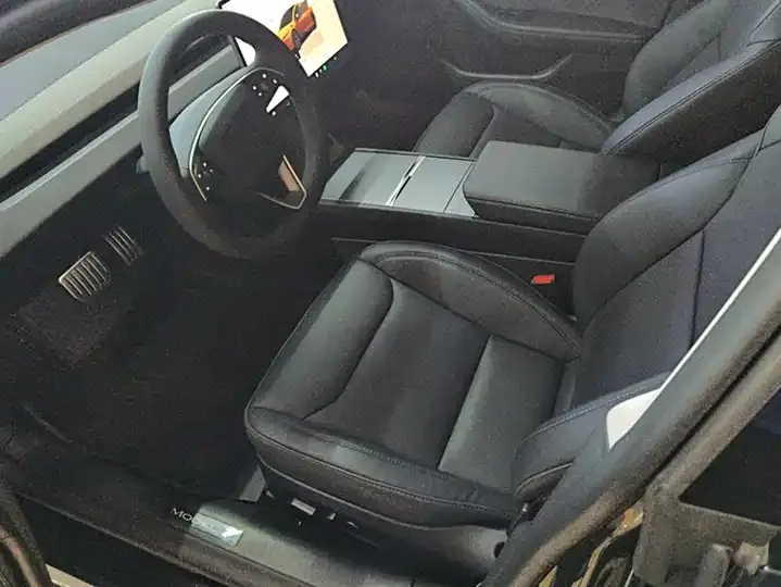 Model 3 2025 model modified long-life all-wheel drive version 9