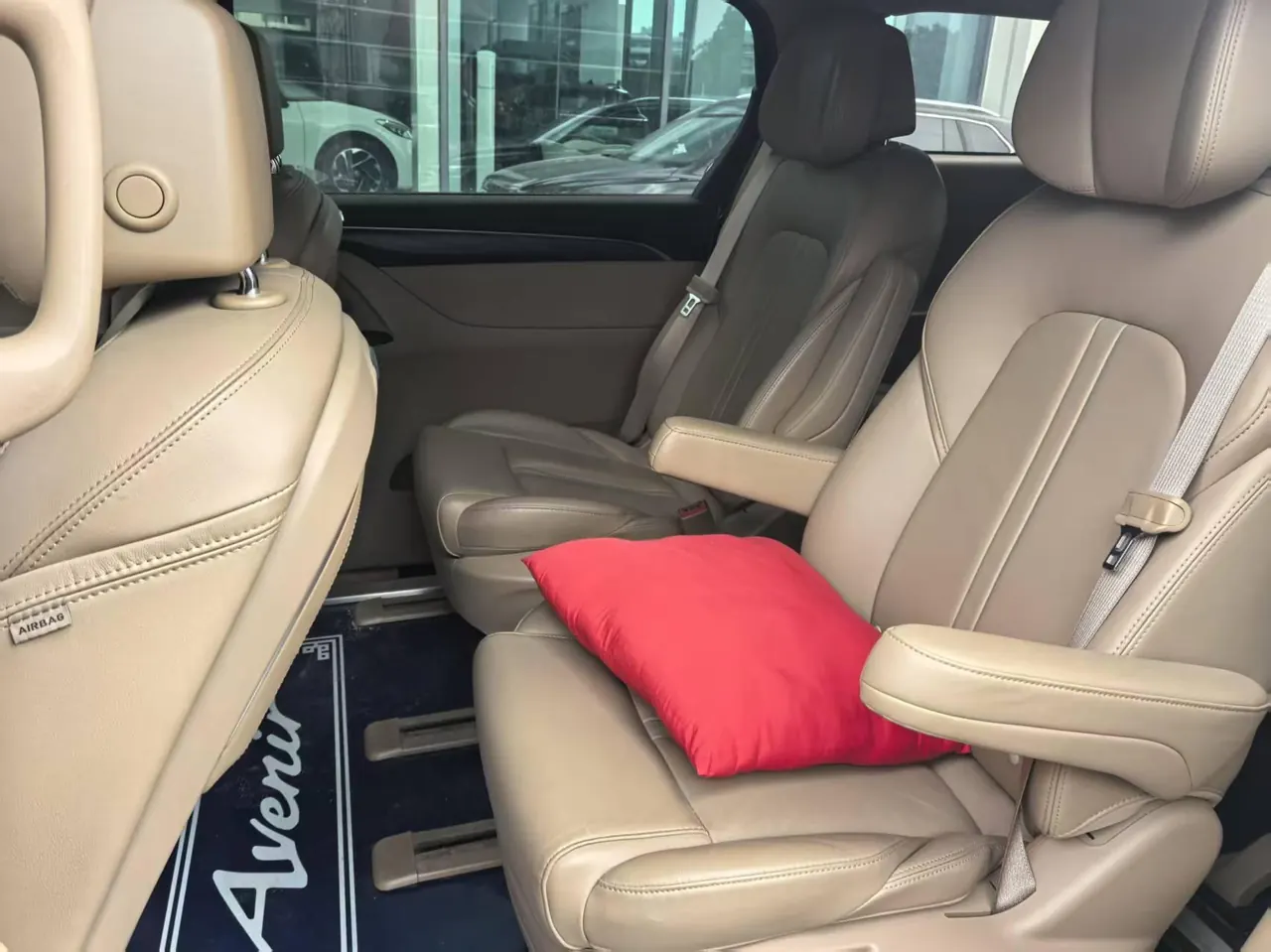 Buick 2021 GL8 ES Lu Zun 2.0T 653T Exclusive Automatic Gear 6