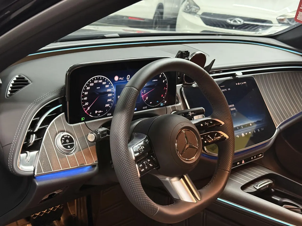 Mercedes Benz E-Class 2026 model E 300 L 48V 2.0T Luxury Edition Automatic 4