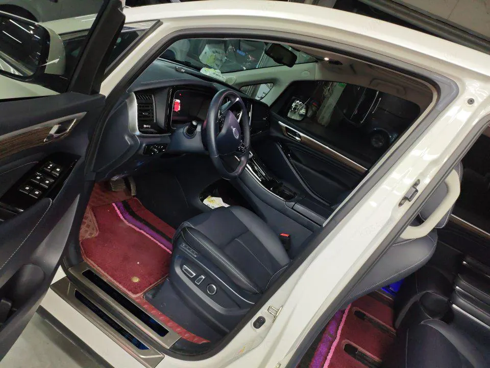 Chuanqi 2021 M8 2.0T 390T Lingxiu Series Extreme Edition Automatic Gear 8