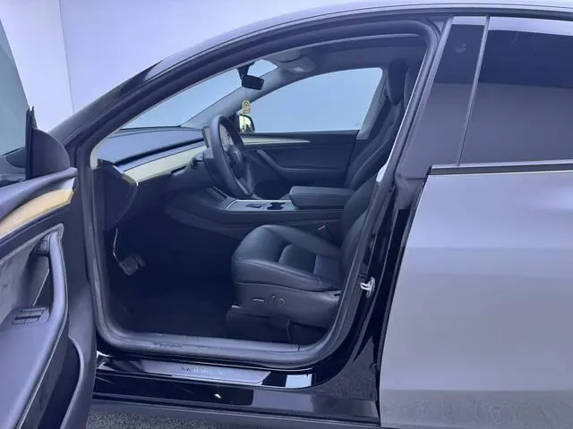 Tesla 2022 Model Y rear-wheel drive version (facelift) automatic gear 6