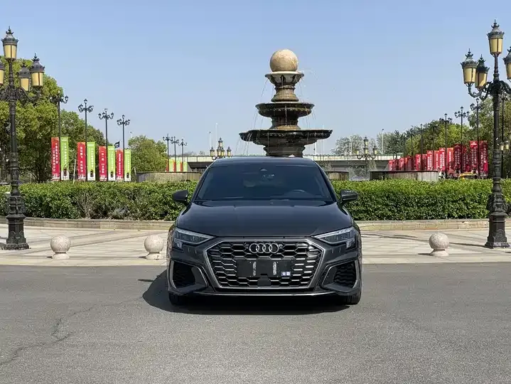 Audi A3 2023 facelift Sportback 35 TFSI fashion sporty 2